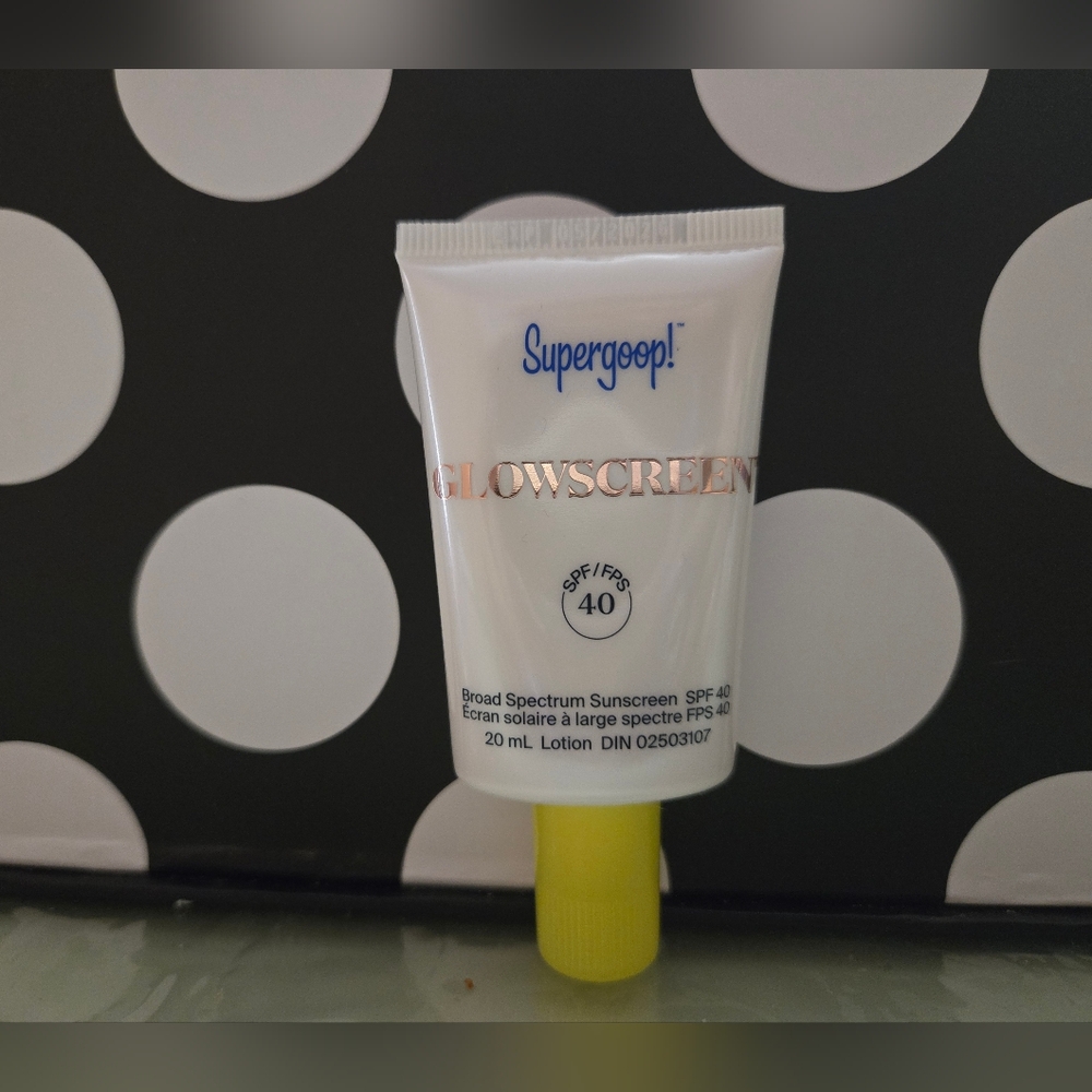 ✨️Supergoop! Glowscreen✨️ SEE EXPIRY